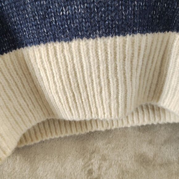 Old Navy Women Sweater Fair Isle Navy Blue Festive Colors Crew Neck Size L - Picture 6 of 9